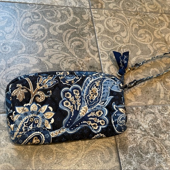 Vera Bradley | vintage navy paisley patterned wristlet - Picture 6 of 7